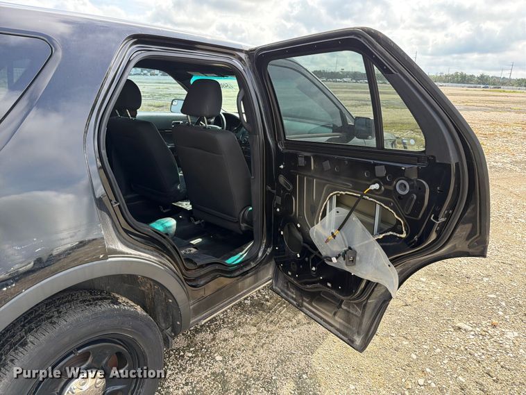 image for item YA3694 2016 Ford Explorer Police Interceptor SUV