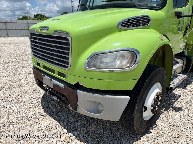 image for item YA3695 2011 Freightliner Business Class M2 refuse truck