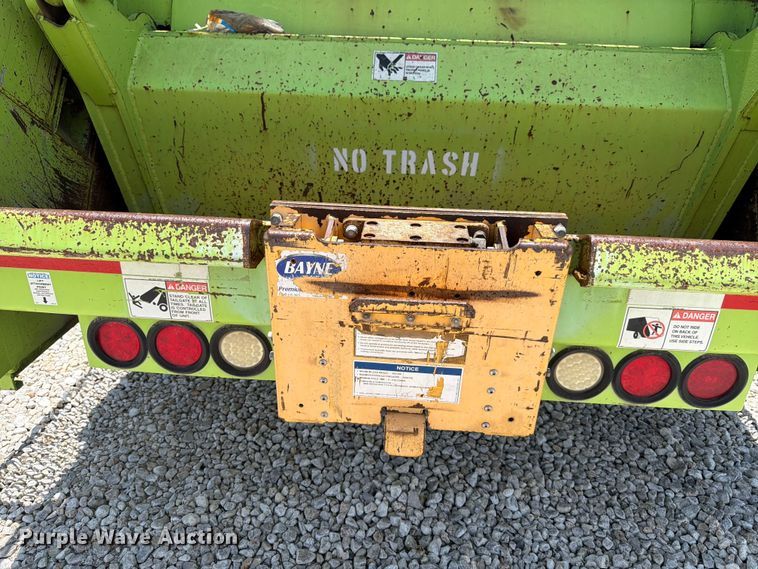 image for item YA3695 2011 Freightliner Business Class M2 refuse truck