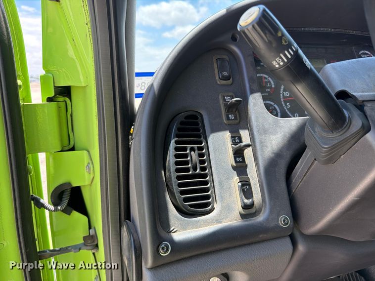 image for item YA3695 2011 Freightliner Business Class M2 refuse truck