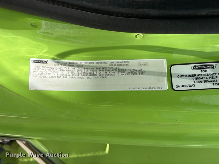 image for item YA3695 2011 Freightliner Business Class M2 refuse truck