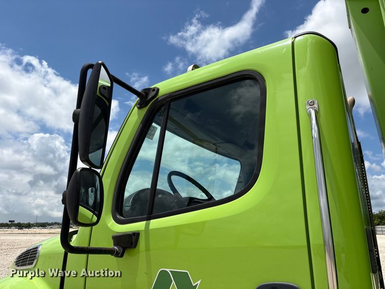 image for item YA3697 2016 Freightliner Business Class M2 refuse truck