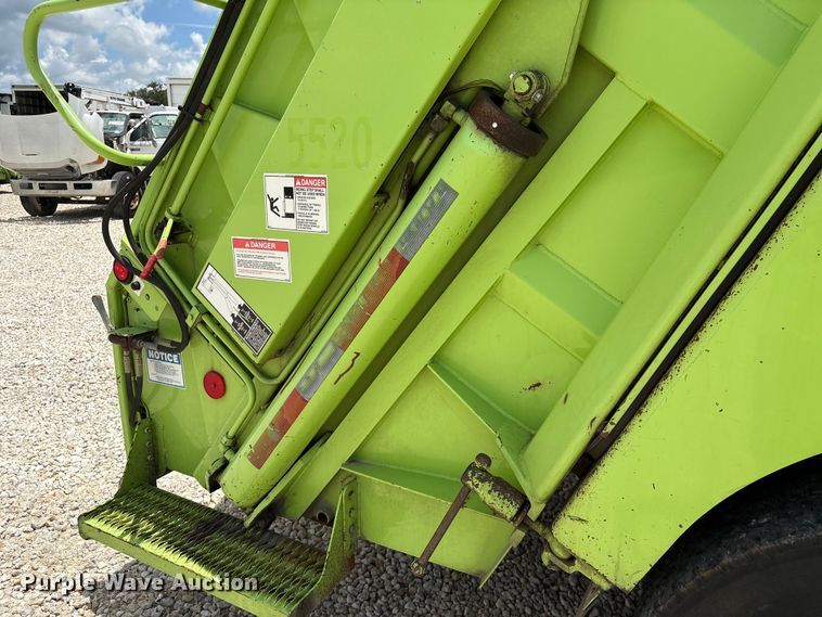 image for item YA3697 2016 Freightliner Business Class M2 refuse truck