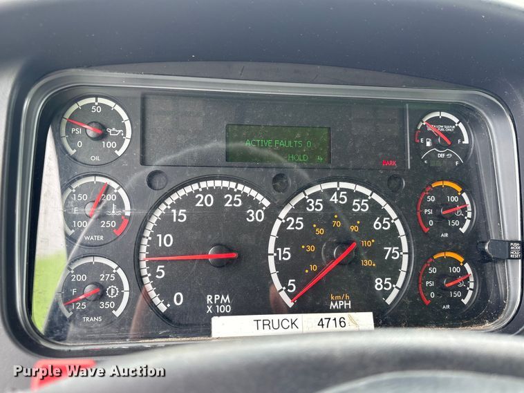 image for item YA3697 2016 Freightliner Business Class M2 refuse truck