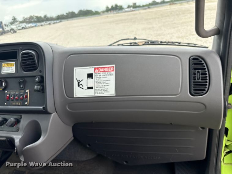 image for item YA3697 2016 Freightliner Business Class M2 refuse truck
