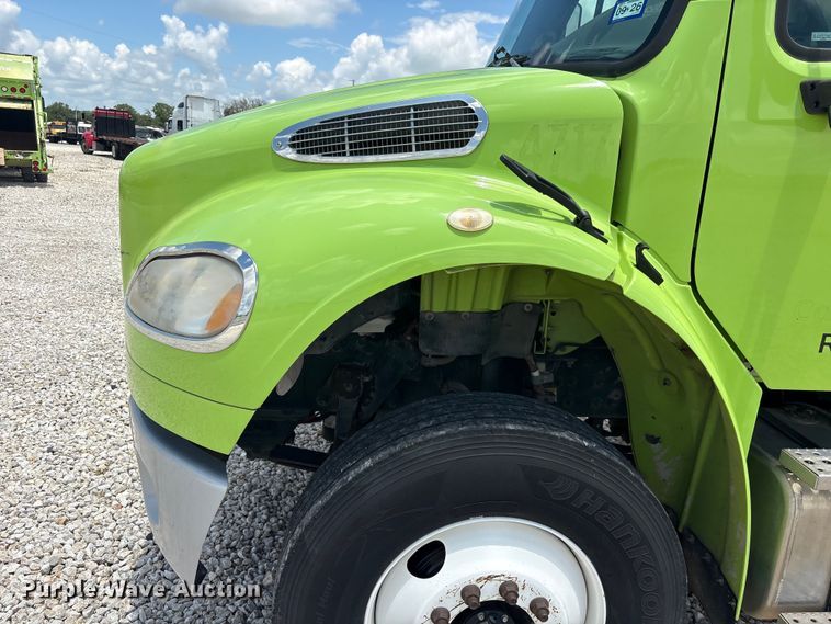 image for item YA3698 2016 Freightliner Business Class M2 refuse truck
