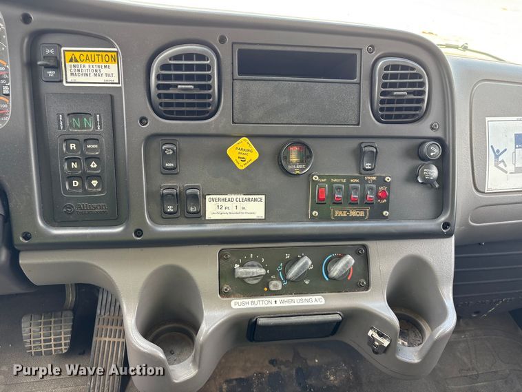 image for item YA3698 2016 Freightliner Business Class M2 refuse truck