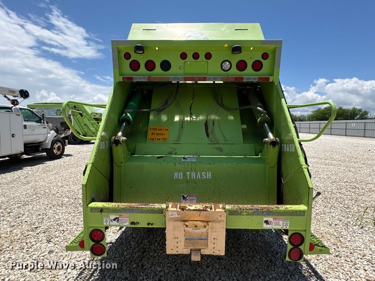 image for item YA3699 2016 Freightliner M2 refuse truck