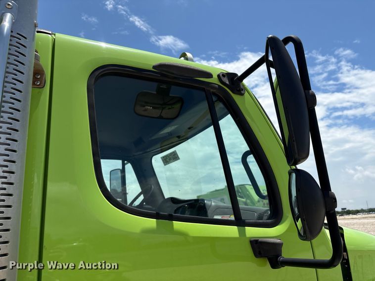 image for item YA3699 2016 Freightliner M2 refuse truck