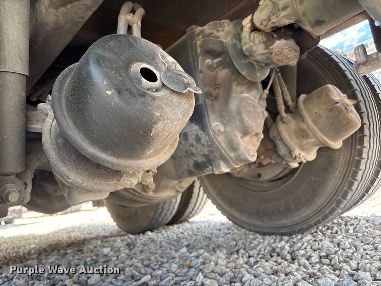 image for item YA3699 2016 Freightliner M2 refuse truck