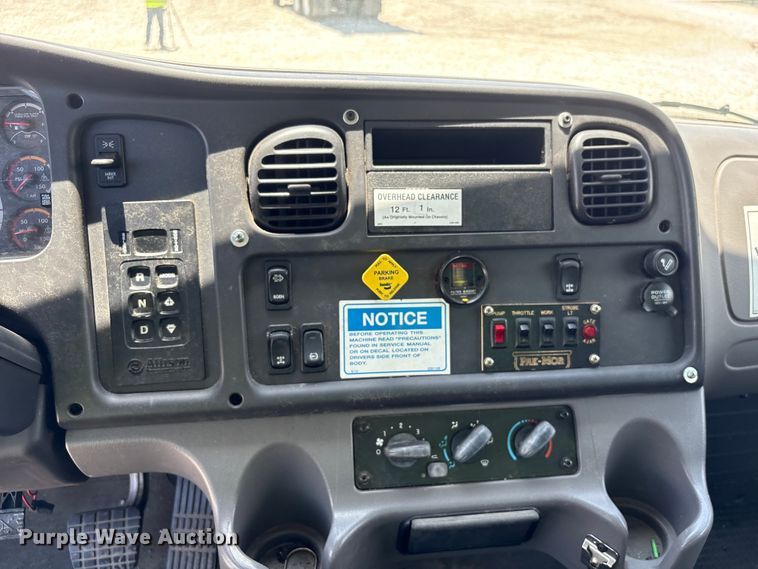 image for item YA3699 2016 Freightliner M2 refuse truck