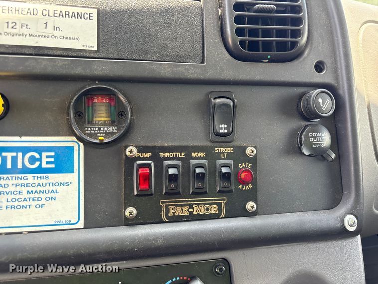 image for item YA3699 2016 Freightliner M2 refuse truck