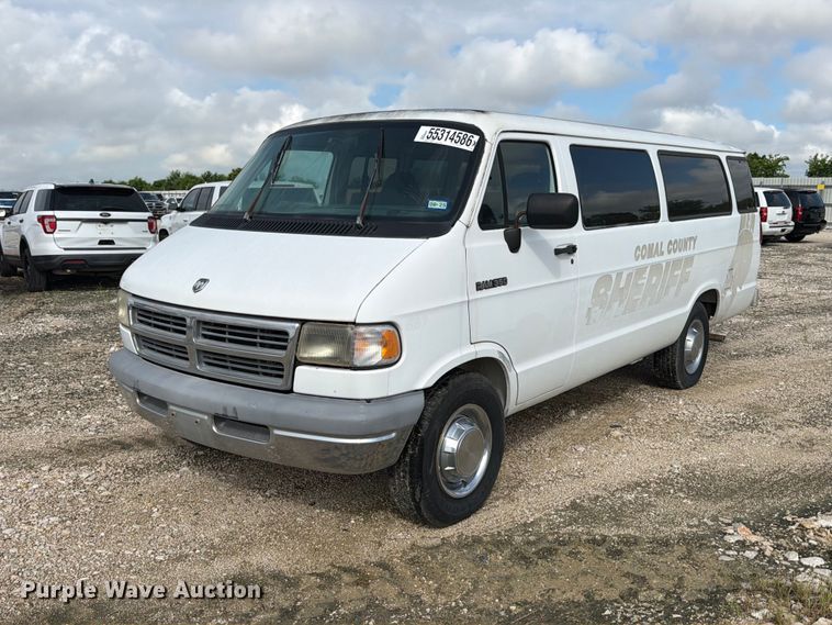 image for item YA3700 1994 Dodge Ram Wagon 350 van