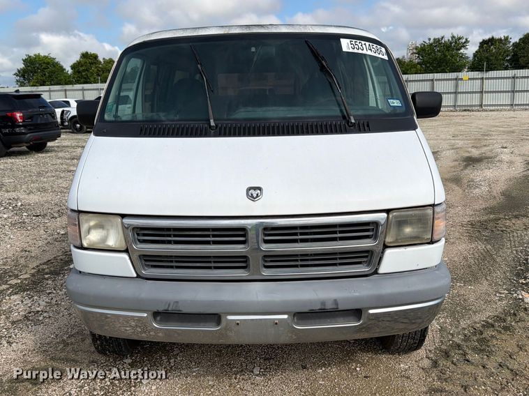 image for item YA3700 1994 Dodge Ram Wagon 350 van
