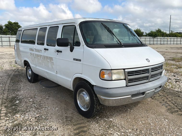 image for item YA3700 1994 Dodge Ram Wagon 350 van