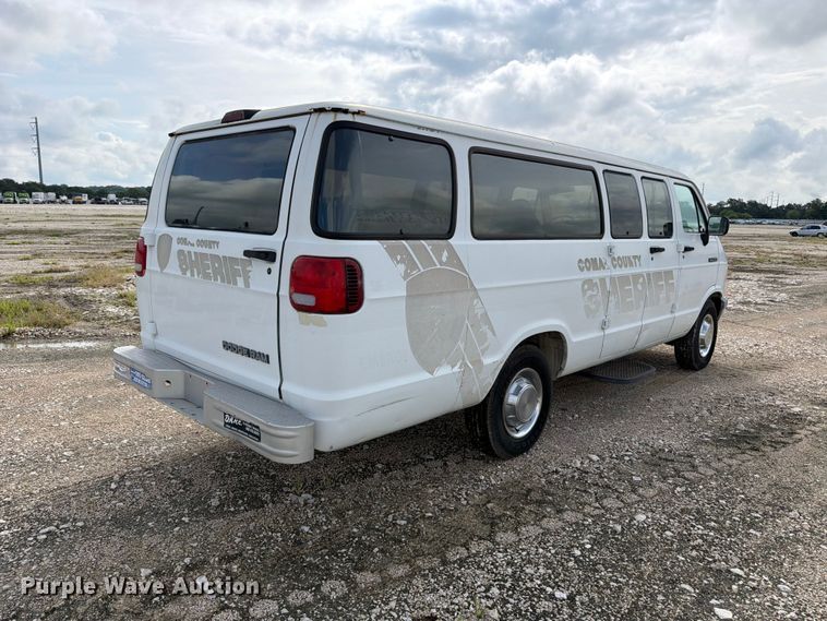 image for item YA3700 1994 Dodge Ram Wagon 350 van