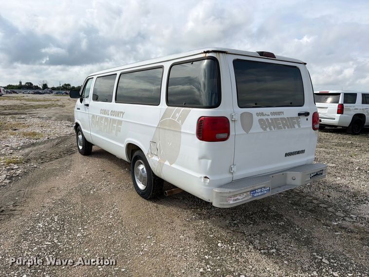 image for item YA3700 1994 Dodge Ram Wagon 350 van