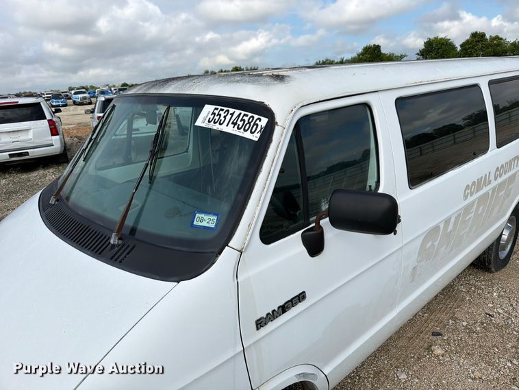 image for item YA3700 1994 Dodge Ram Wagon 350 van