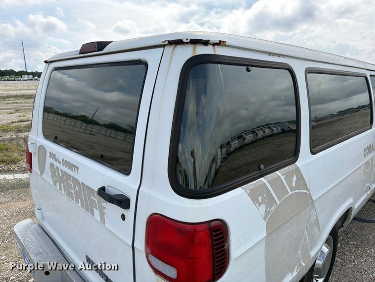 image for item YA3700 1994 Dodge Ram Wagon 350 van