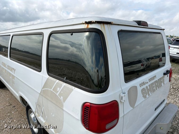 image for item YA3700 1994 Dodge Ram Wagon 350 van