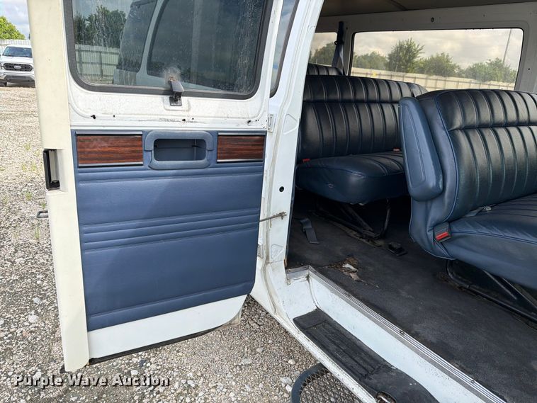 image for item YA3700 1994 Dodge Ram Wagon 350 van