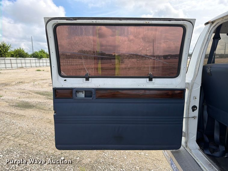 image for item YA3700 1994 Dodge Ram Wagon 350 van