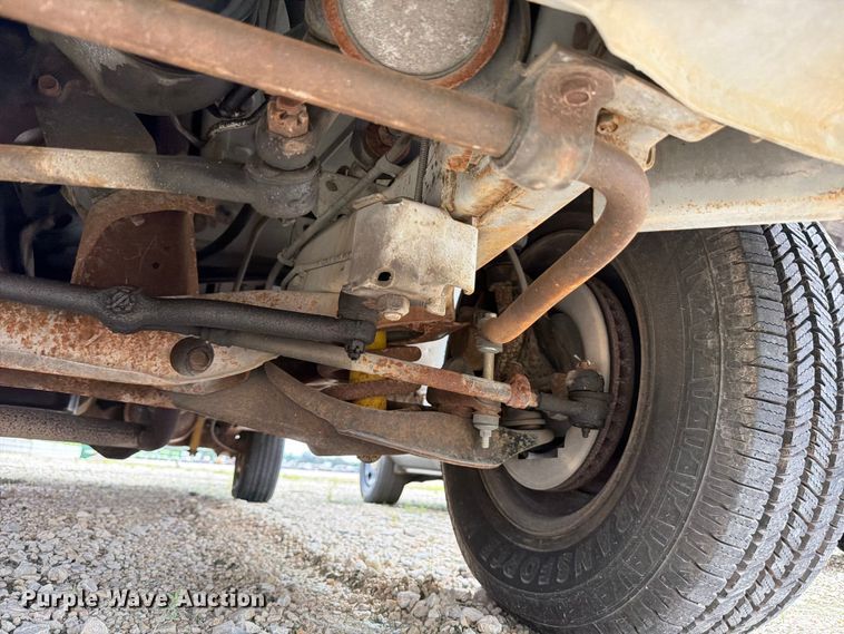 image for item YA3700 1994 Dodge Ram Wagon 350 van