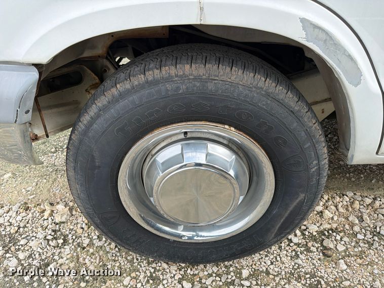 image for item YA3700 1994 Dodge Ram Wagon 350 van