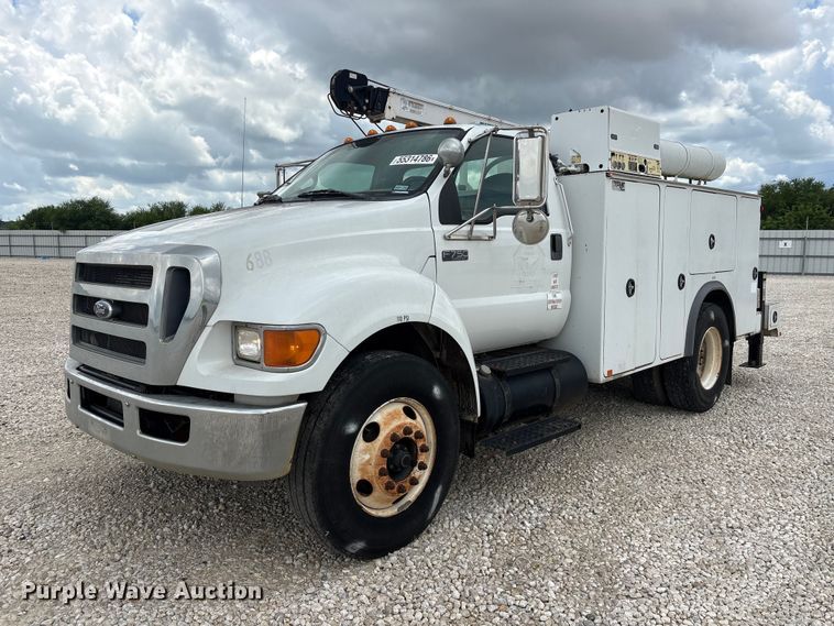 image for item YA3701 2009 Ford F750 utility / service truck