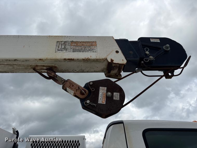 image for item YA3701 2009 Ford F750 utility / service truck