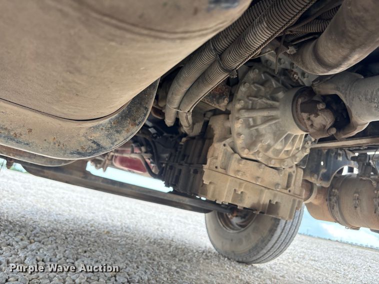 image for item YA3701 2009 Ford F750 utility / service truck