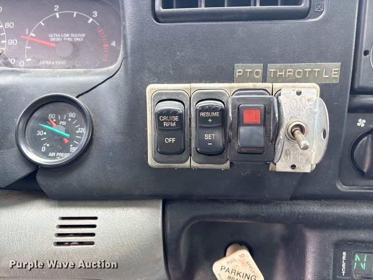 image for item YA3701 2009 Ford F750 utility / service truck