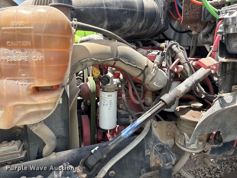 image for item YA3701 2009 Ford F750 utility / service truck