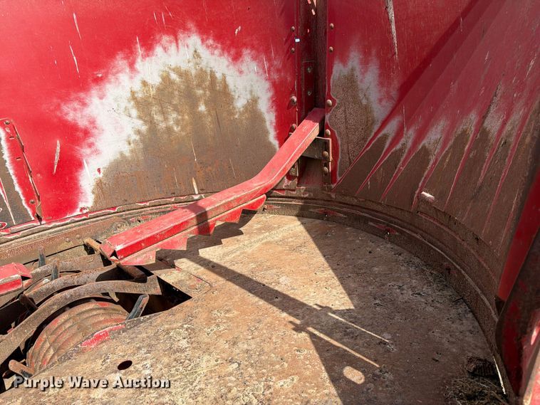 image for item DQ7903 Case 8610 bale processor