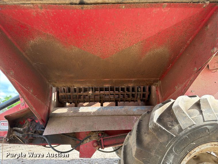 image for item DQ7903 Case 8610 bale processor