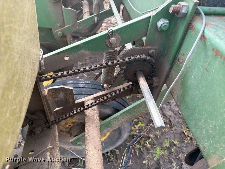 image for item DQ7905 John Deere P7000 planter