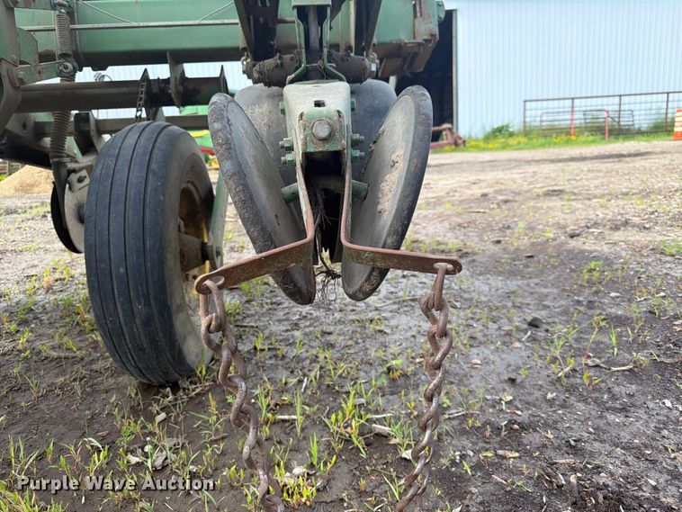 image for item DQ7905 John Deere P7000 planter