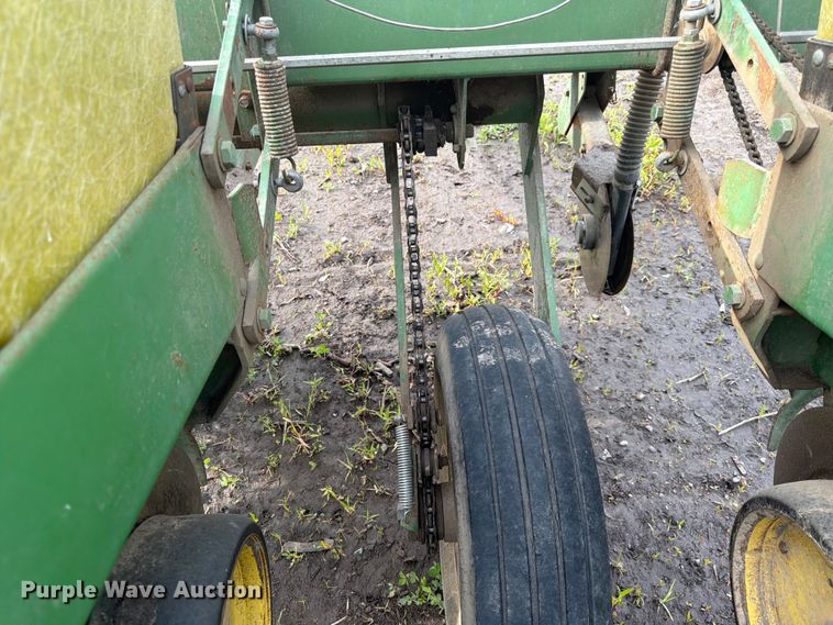image for item DQ7905 John Deere P7000 planter