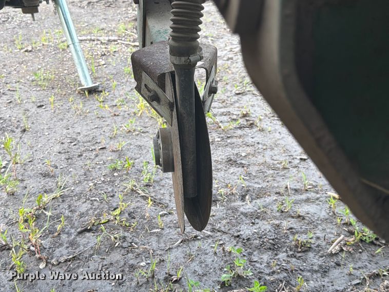 image for item DQ7905 John Deere P7000 planter