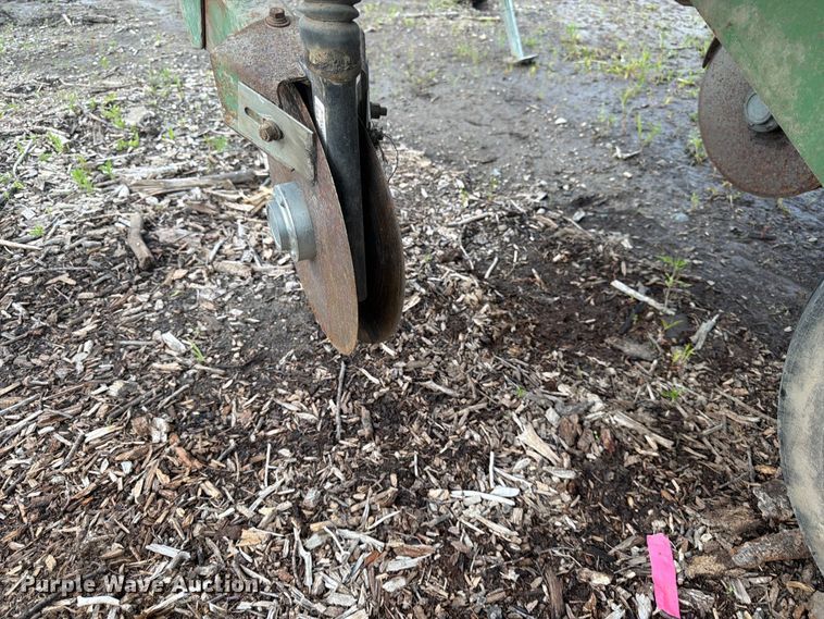 image for item DQ7905 John Deere P7000 planter