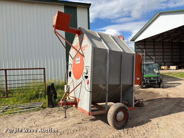 image for item DQ7907 American 1503T grain dryer