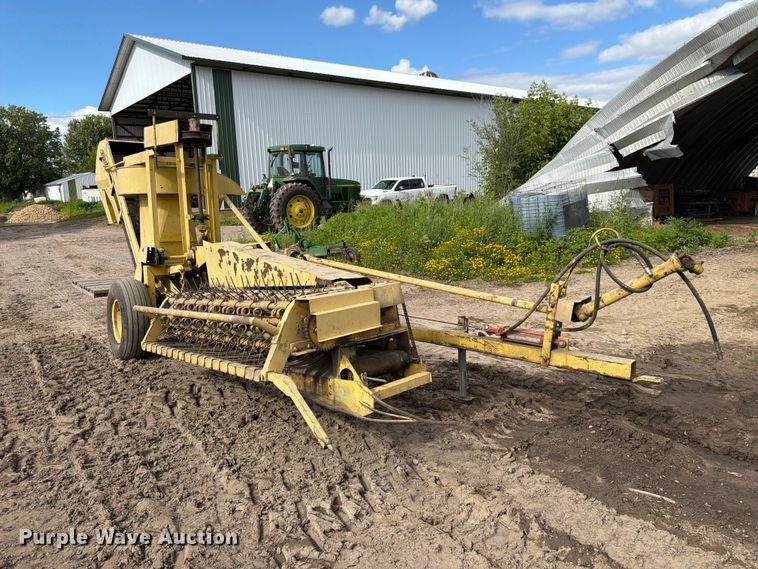 image for item DQ7908 Oxbo BH100 bean harvester