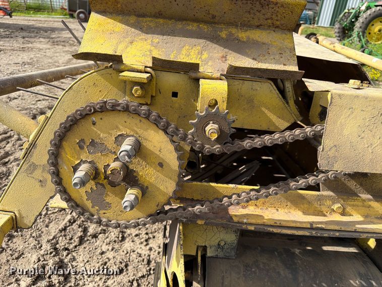 image for item DQ7908 Oxbo BH100 bean harvester