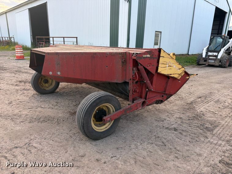 image for item DQ7909 New Holland 492 sickle mower