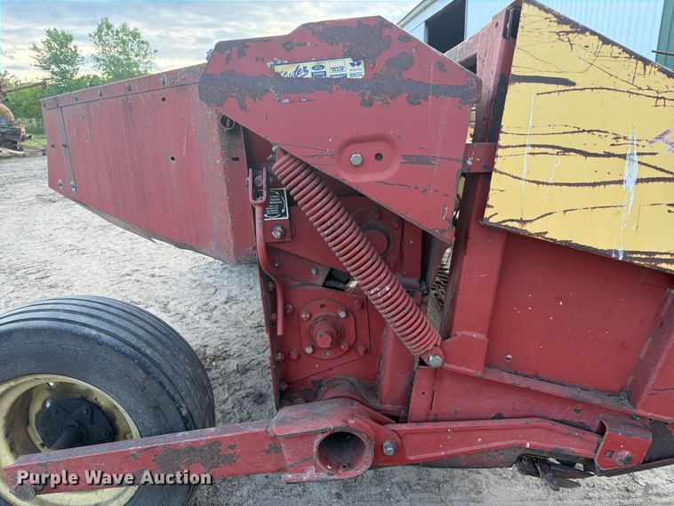 image for item DQ7909 New Holland 492 sickle mower