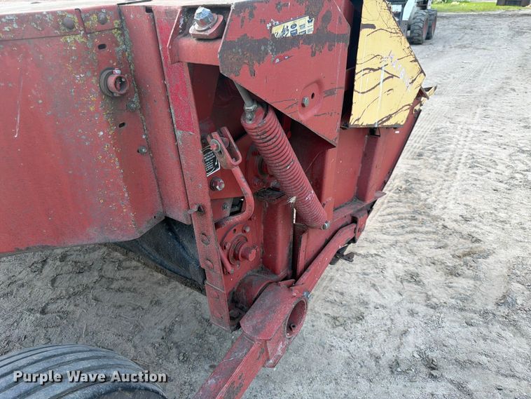 image for item DQ7909 New Holland 492 sickle mower