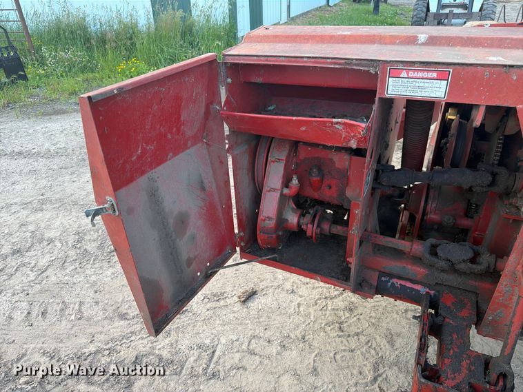 image for item DQ7909 New Holland 492 sickle mower