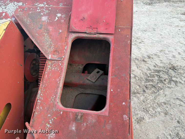 image for item DQ7909 New Holland 492 sickle mower