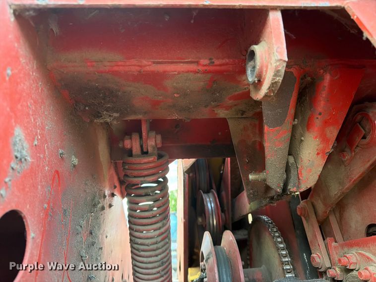 image for item DQ7909 New Holland 492 sickle mower