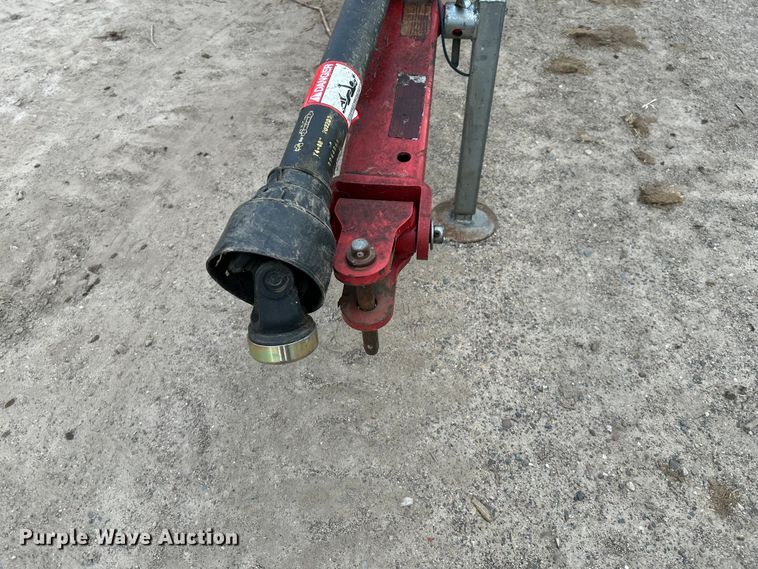 image for item DQ7910 2013 H&S RR420 hay rake